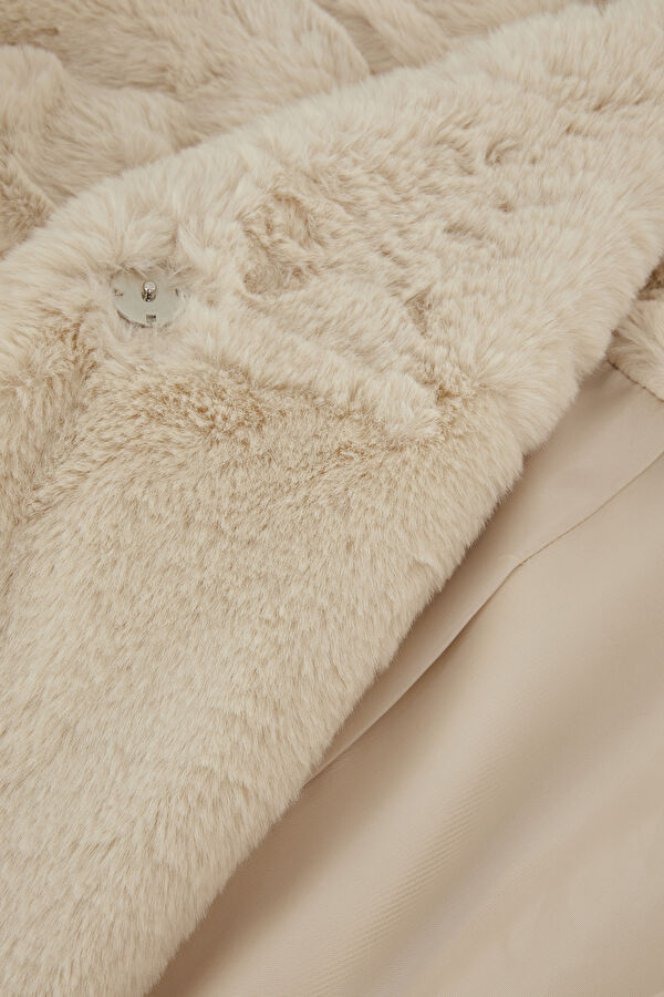 Beige Faux Fur Women's Coat 3