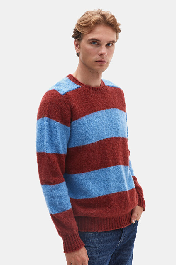 Men's Wool Knit Sweater with Blue Stripe Pattern 2