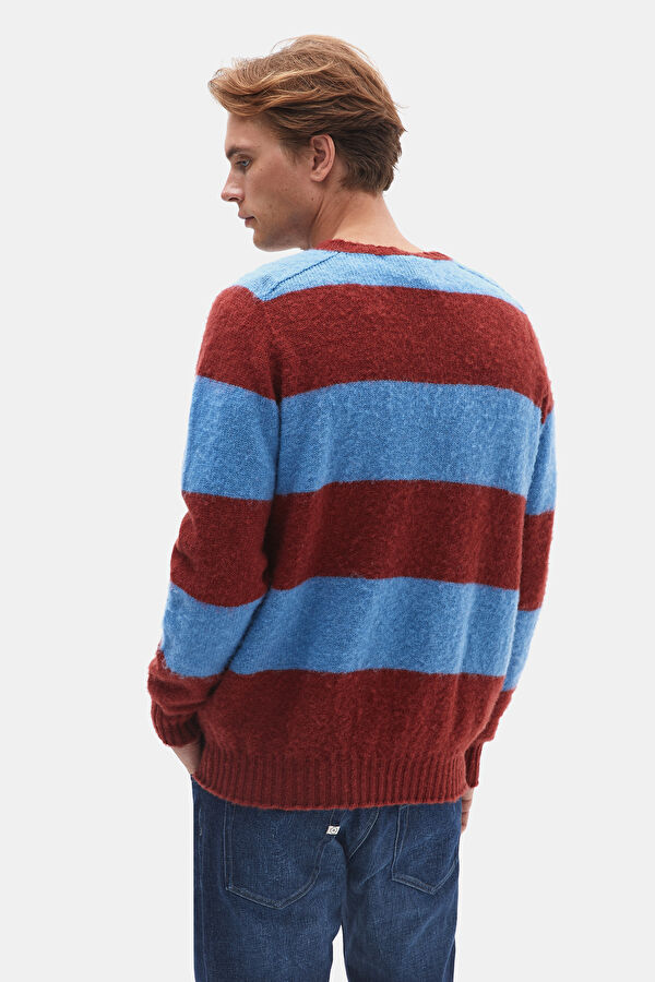 Men's Wool Knit Sweater with Blue Stripe Pattern 3
