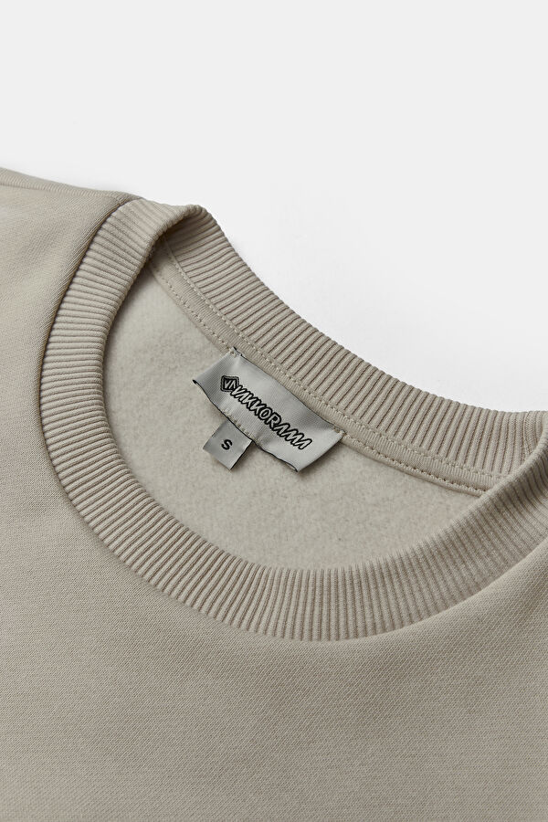 Ekru Bisiklet Yaka Sweatshirt 3