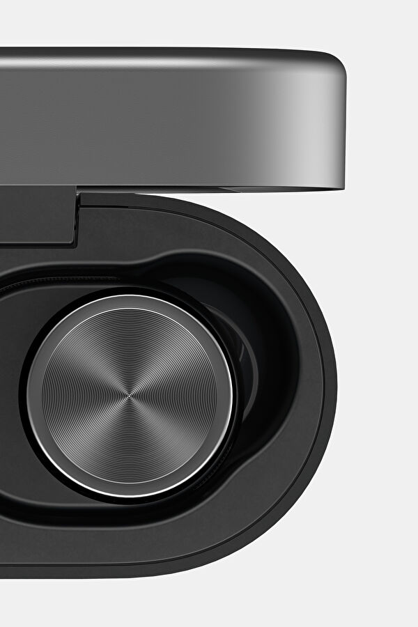 Black Earphone 5