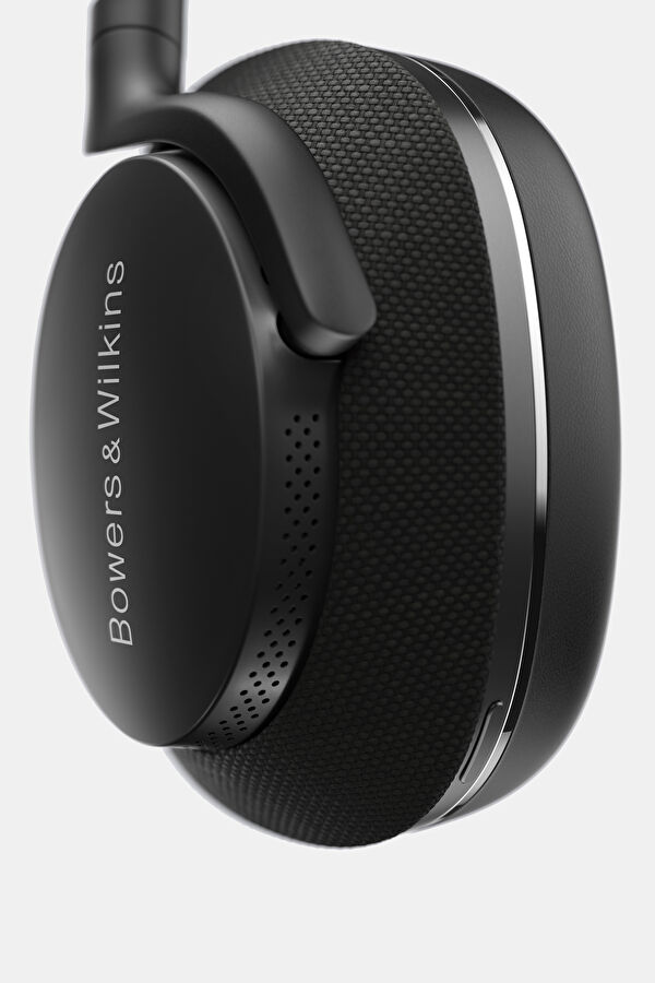 Black Earphone 11