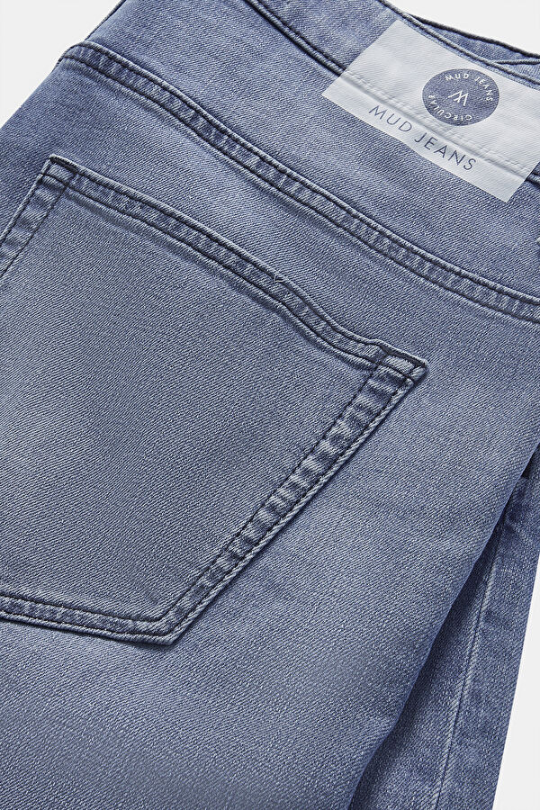 Dar Kalıp Açık Mavi Dar Paça Jean Pantolon 3