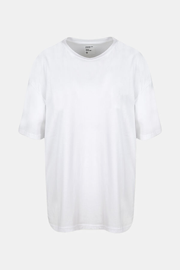 Relax Kalıp Beyaz O Yaka Baskılı T-Shirt