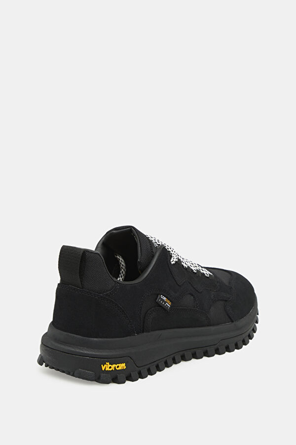 Black Sneaker 3