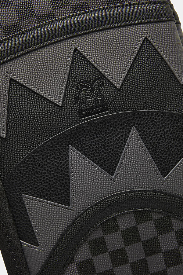 Henney Phantom Soft Black Suitcase