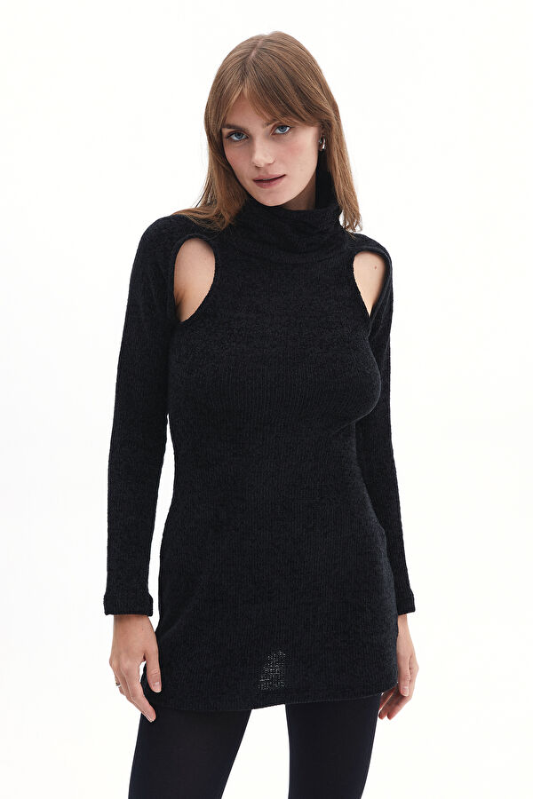 Close Fit Black Dress