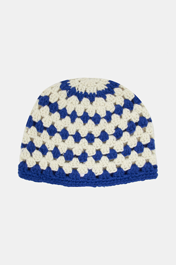 White Design Filled Beret 2