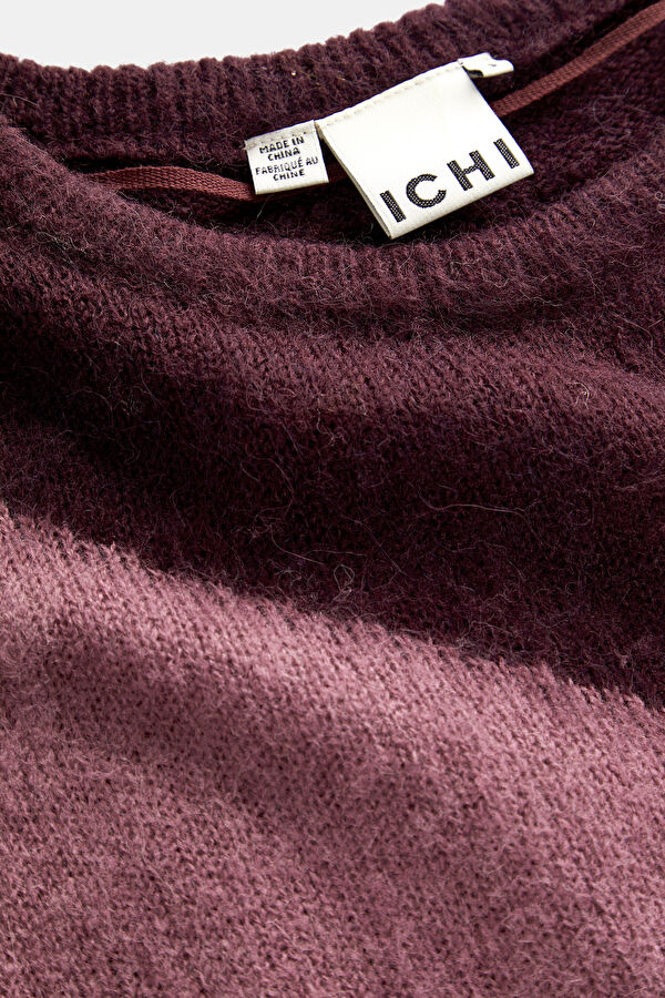 Burgundy Patterned Women's Sweater 3