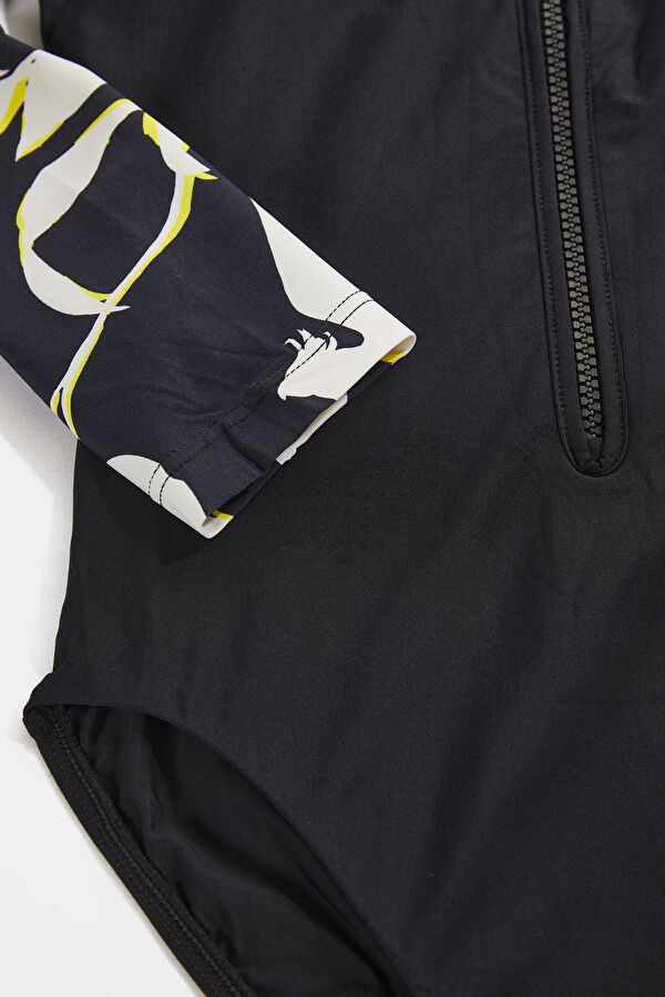 Hollow Out Black Design Filled V Neck Swimsuit 4