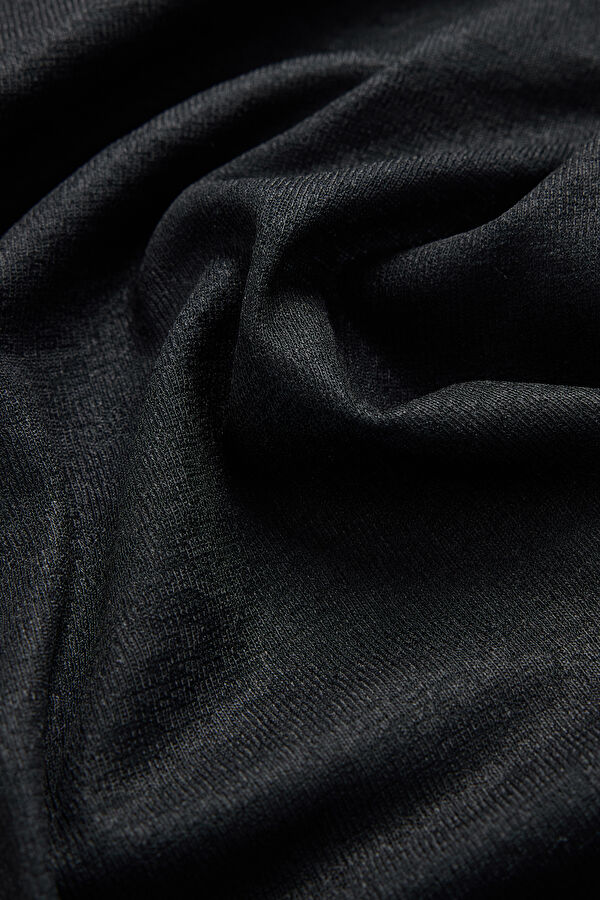 Anthracite Pareo 4