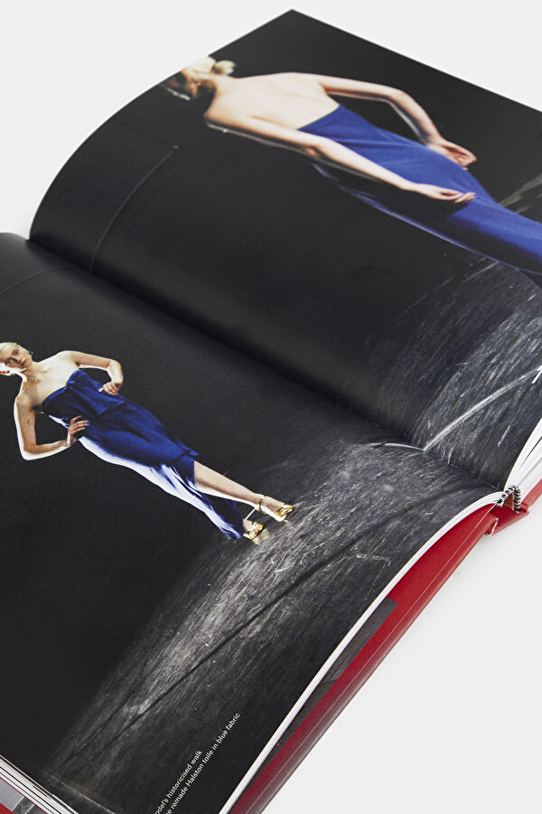 Exploding Fashion - Making, Unmaking And 6