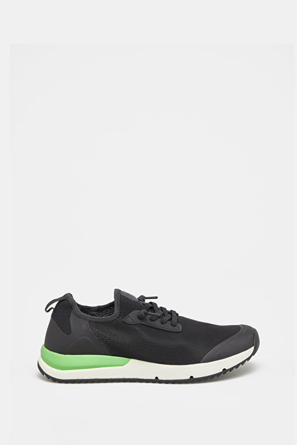 Black Sneaker