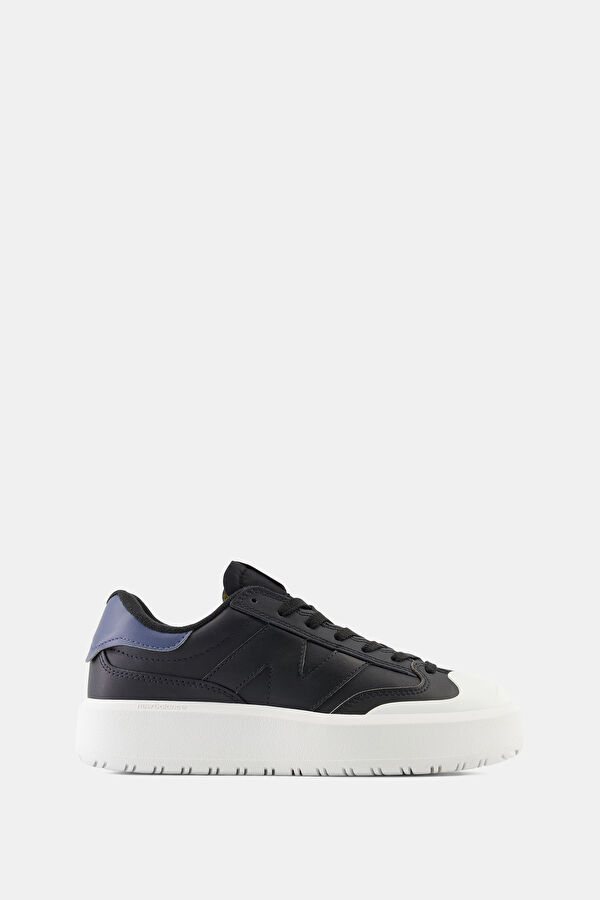 Black Sneaker