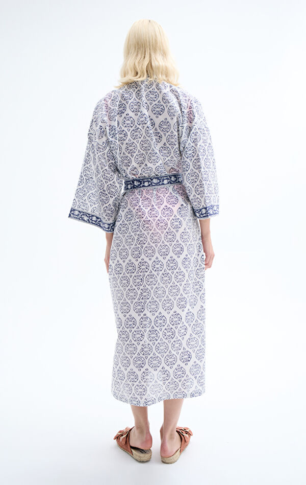 Beyaz Kadın Kaftan 2