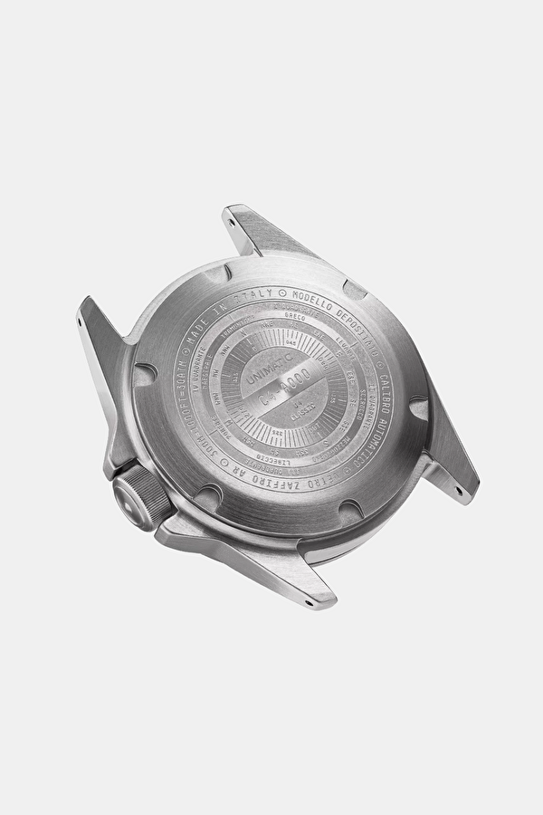 Modello Quattro UC4 Watch 6