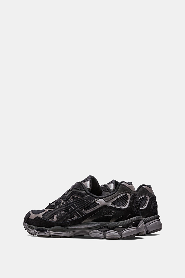 Black Sneaker 4