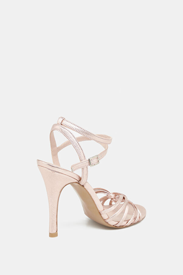 Gold Shoe 3