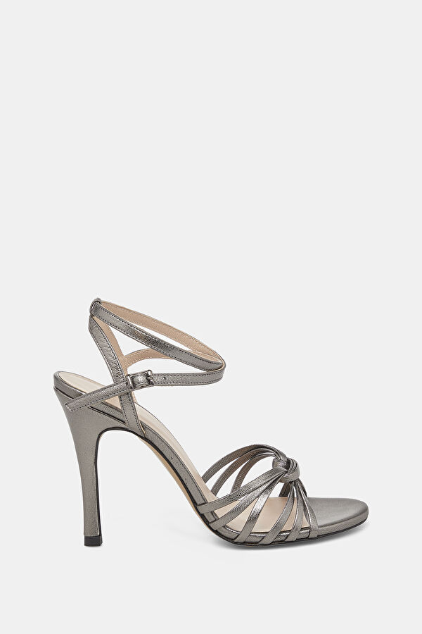 Anthracite Shoe