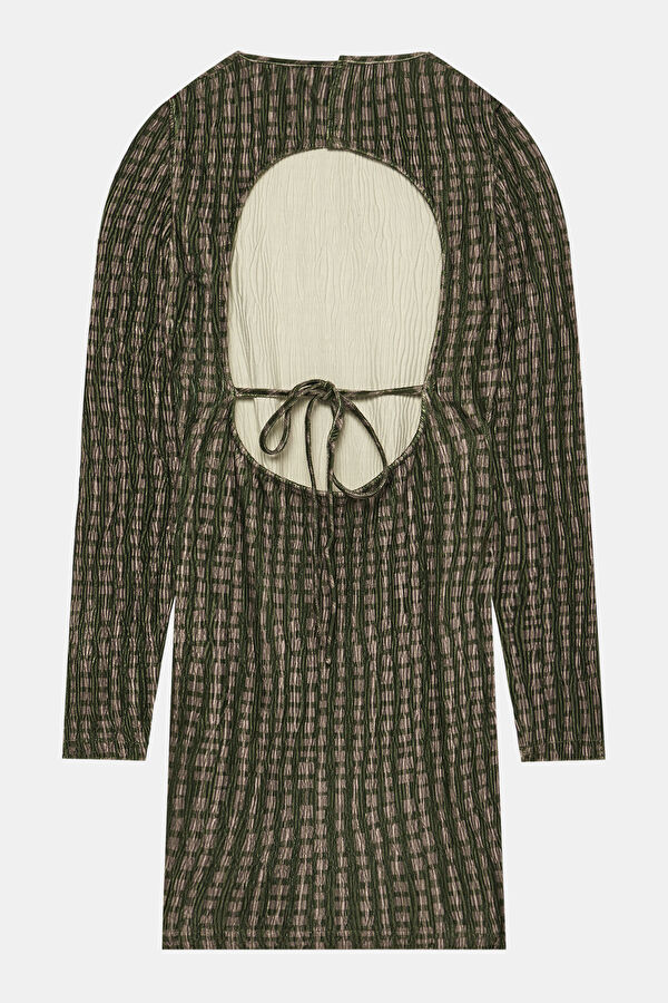 Close Fit Green Design Filled Basic / round neckline Dress 5
