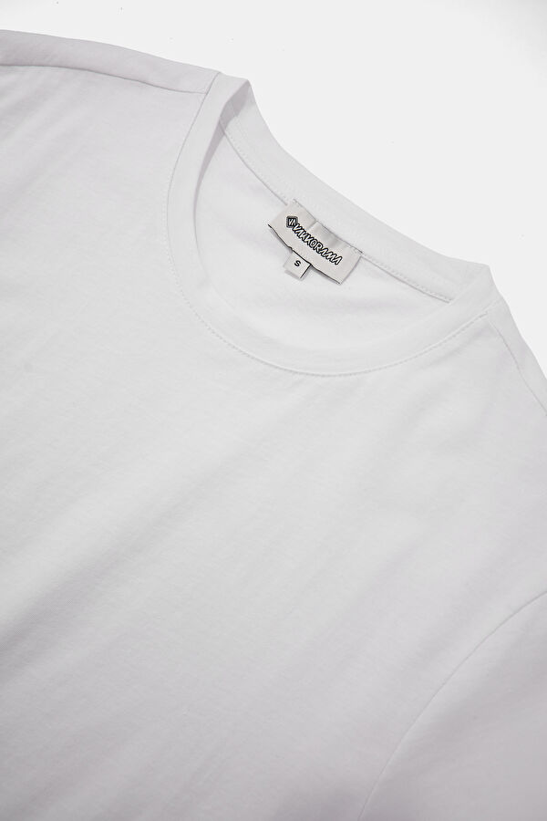 White Crew Neck T-Shirt 3
