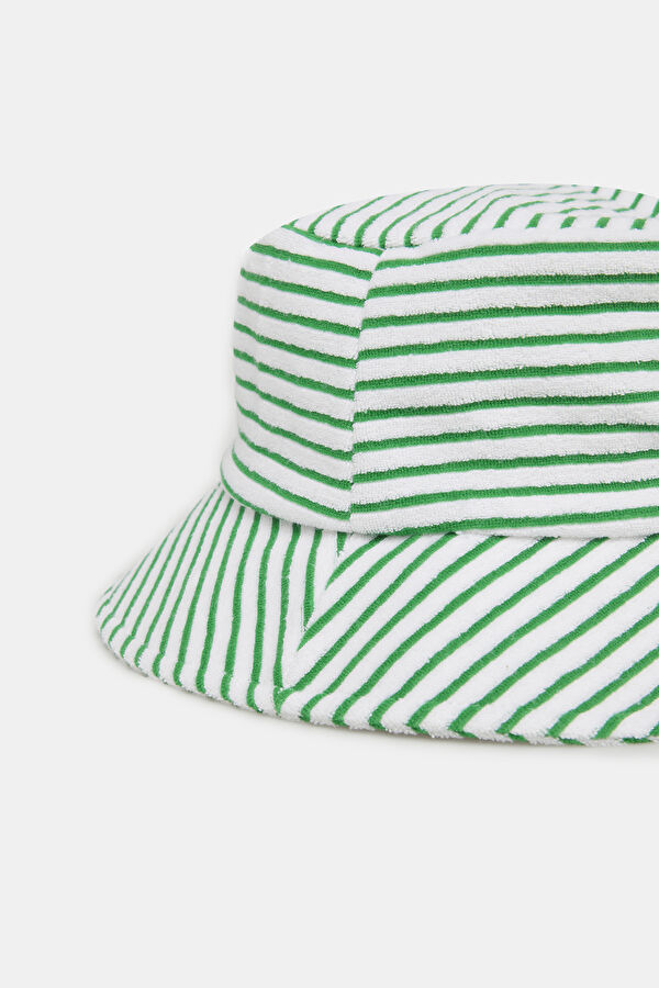 Green Striped Patterned Hat 3