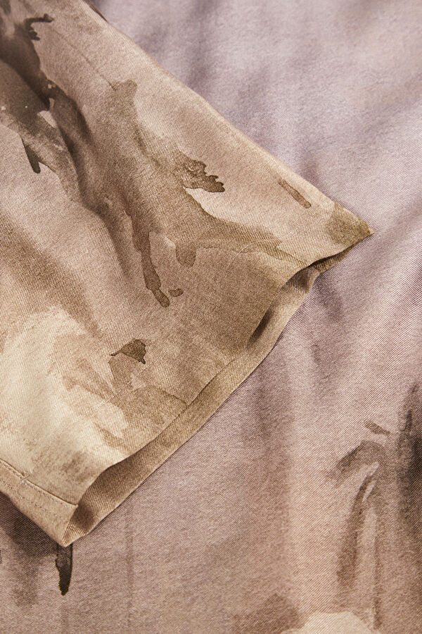 Multicolor Design Filled Shirt 4
