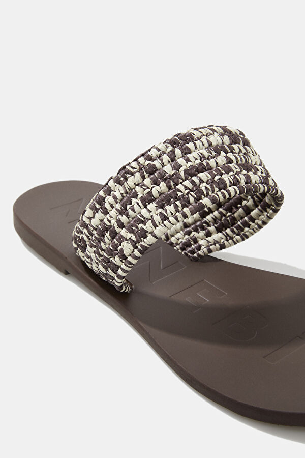 Beige Design Filled Wicker Slipper 5