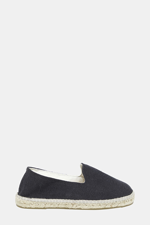 Black Shoe