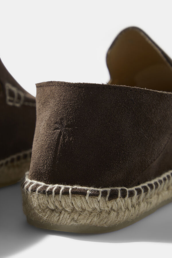 Brown Shoe 4