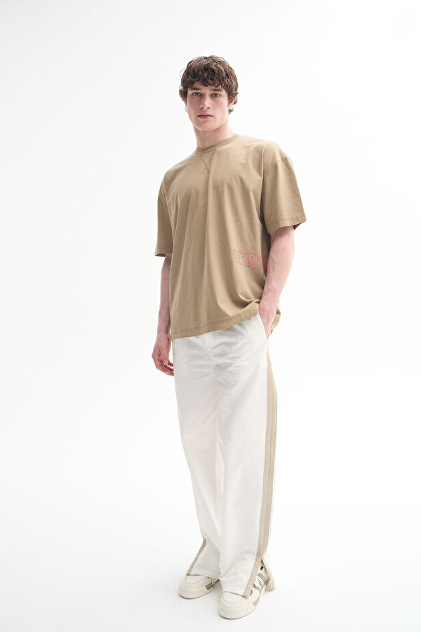 Oversize Bej Bisiklet Yaka Baskılı T-Shirt