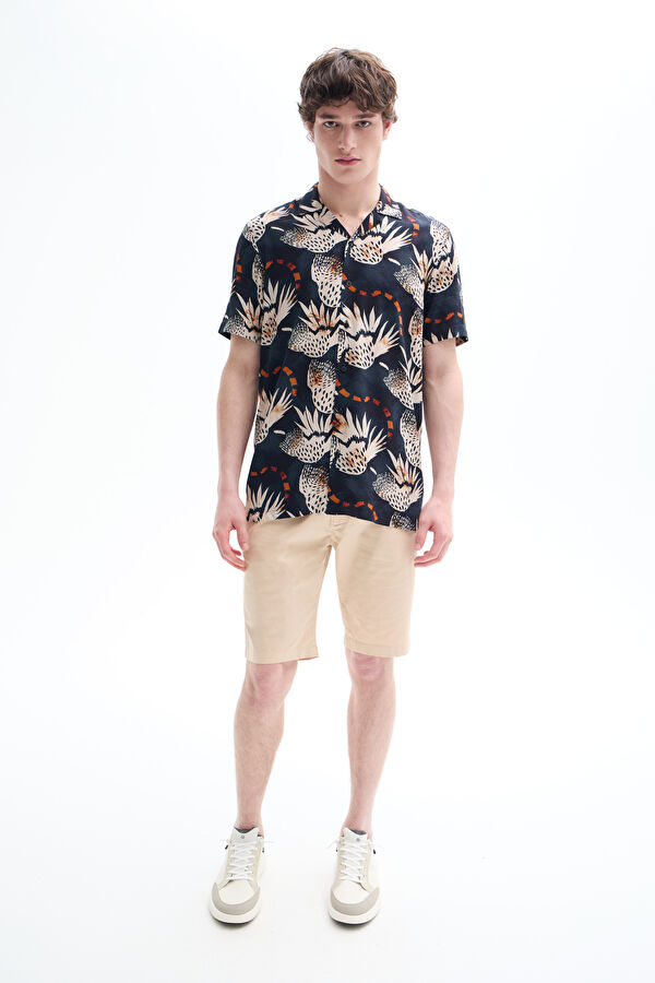 Multicolor Design Filled Resort Collar Shirt 2