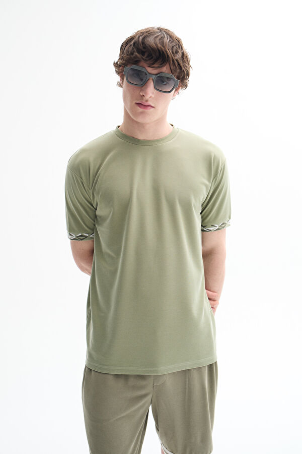 Yeşil Bisiklet Yaka T-Shirt