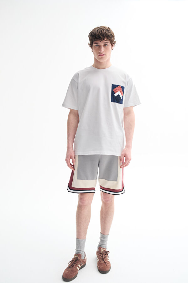 Beyaz Bisiklet Yaka Garni Detaylı T-Shirt 2