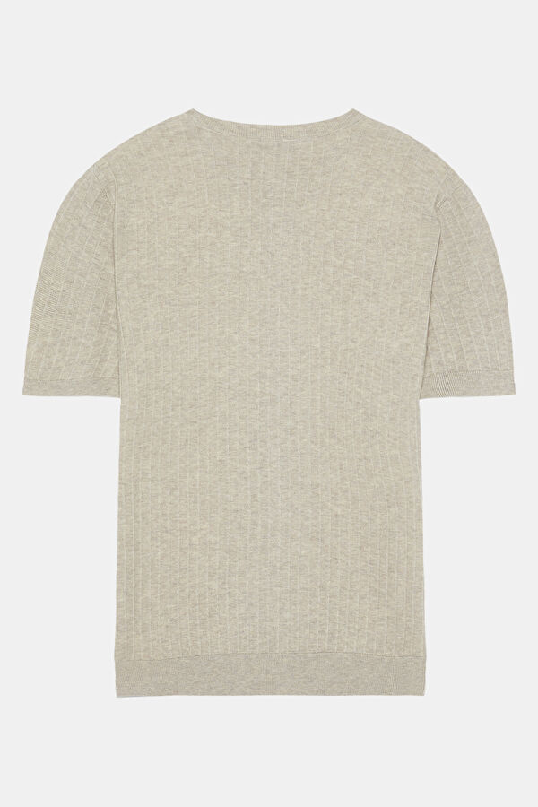 White Tshirt 4
