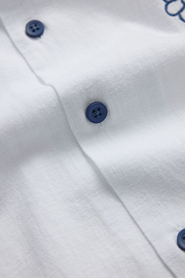 White Embroidered Resort Collar Shirt 7