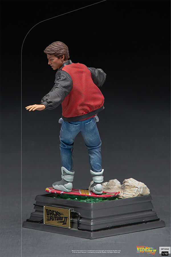 Back To The Future 2 - Marty McFly on Hoverboard Limited Edition Heykel 4