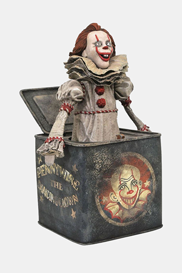 IT: Chapter Two - Pennywise In Box Diorama Heykel