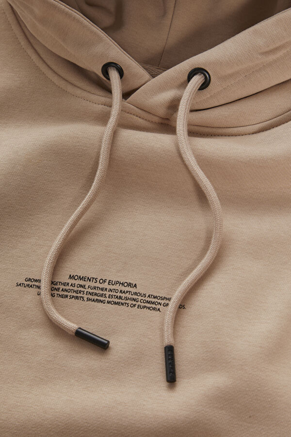 Bej Relax Kalıp Kapuşonlu Erkek Sweatshirt 3