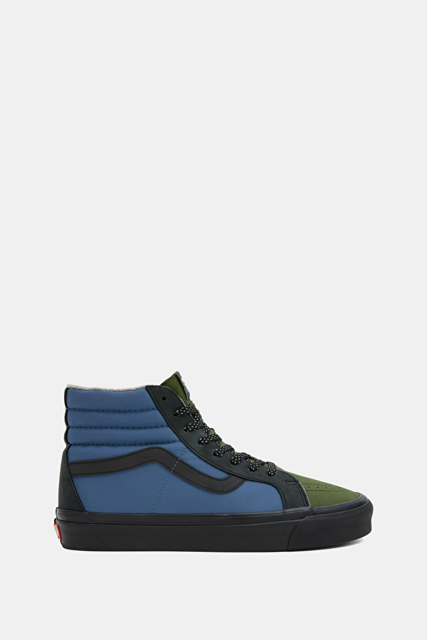 Black Sneaker