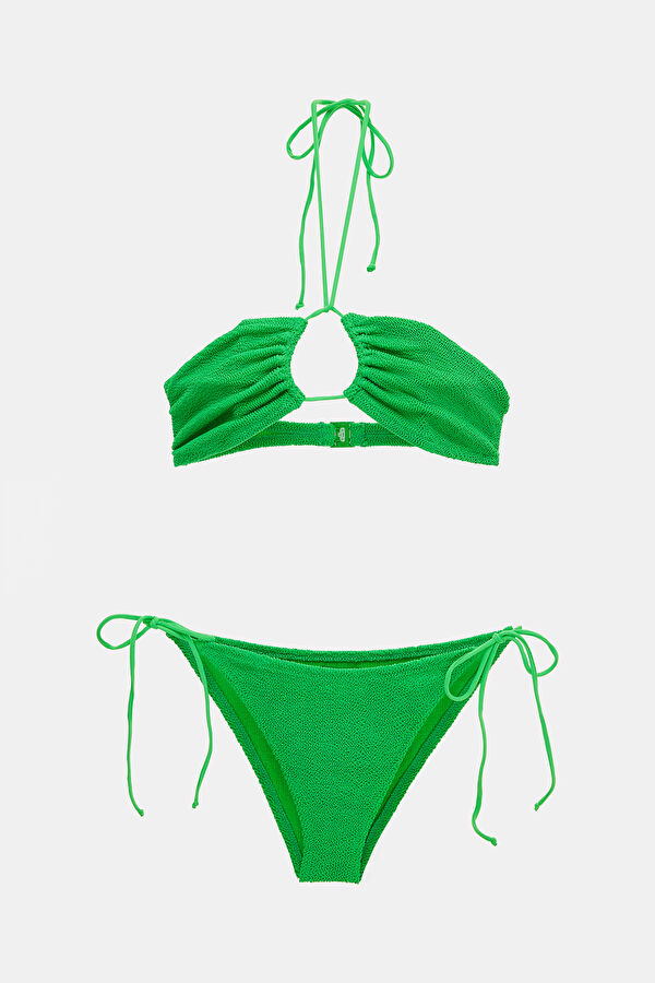 Yeşil Bikini