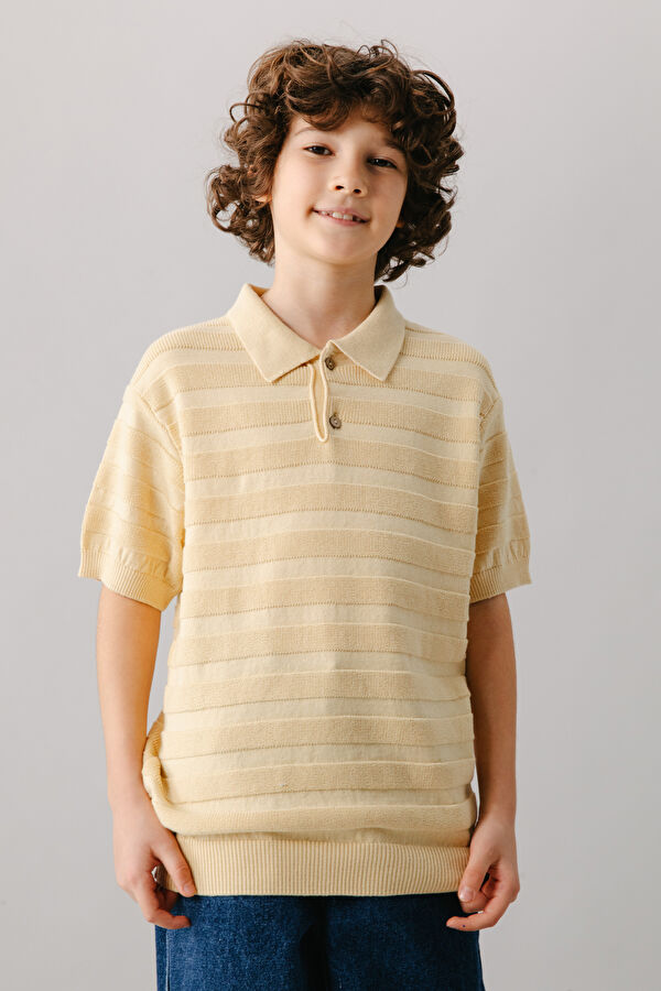 Yellow Tshirt