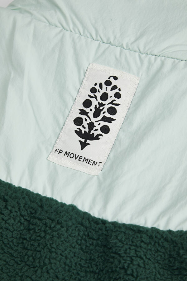 Relax Fit Green Upright Collar Vest 7