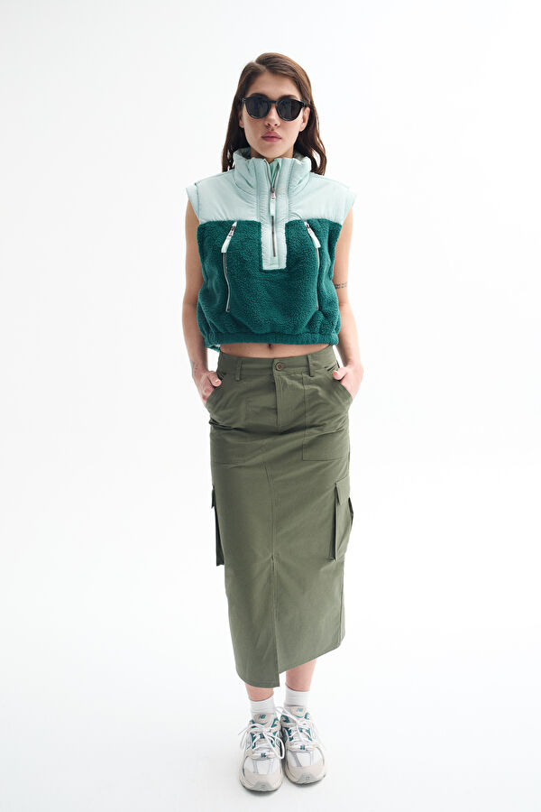 Relax Fit Green Upright Collar Vest 2