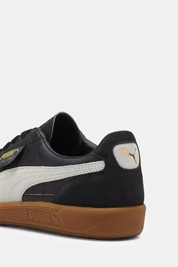 Black Sneaker 4