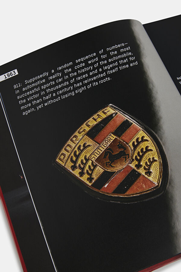 The Porsche 911 Book : New Revised Edition 9