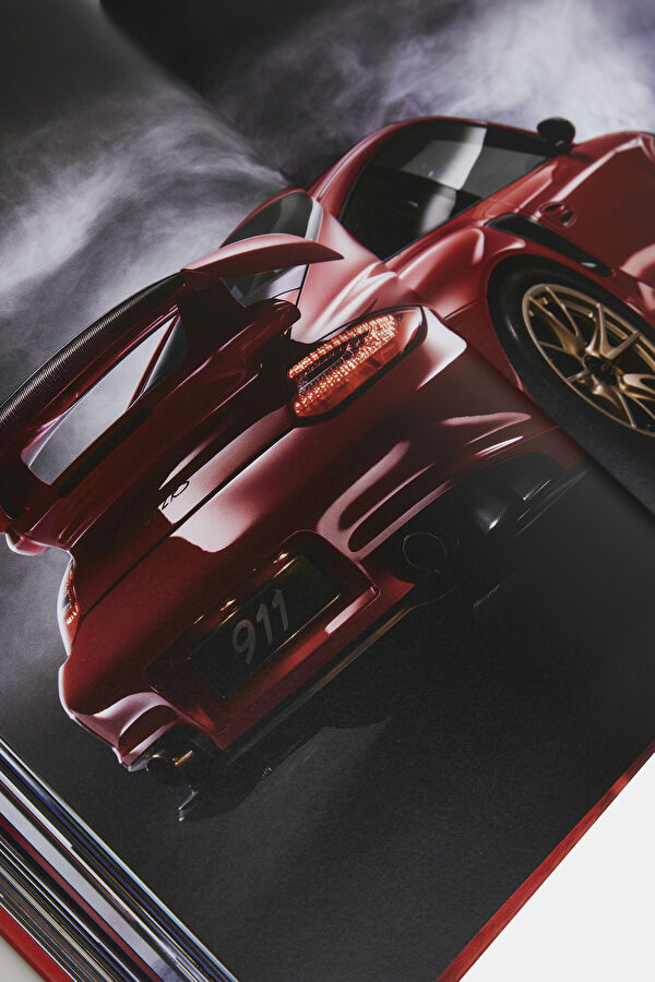 The Porsche 911 Book : New Revised Edition 13