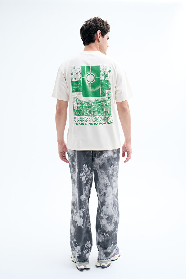 Relax Kalıp Krem Bisiklet Yaka Baskılı T-Shirt 2