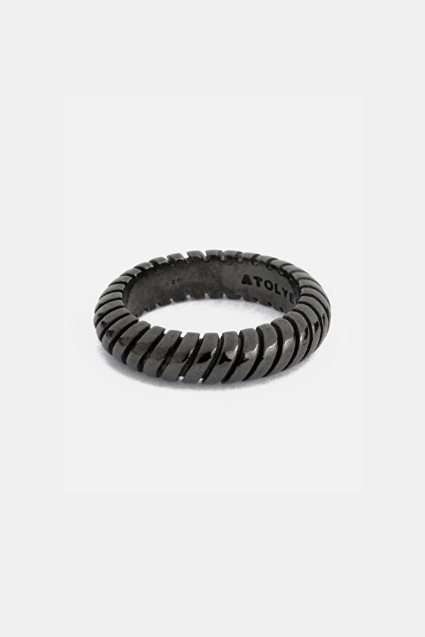Snake Chain Ring in Gun Metal 2