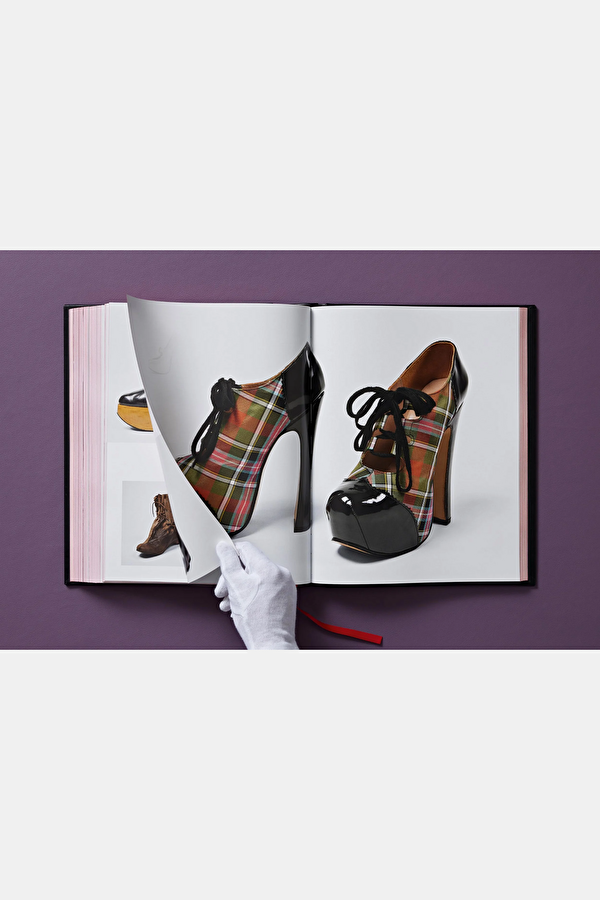 Multicolor Book 15